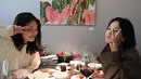 Dua aktris cantik, Bae Suzy dan Song Hye Kyo kerap habiskan waktu bersama. Terbaru, keduanya kembali hangout bareng dengan intimate dinner [@kyo1122]